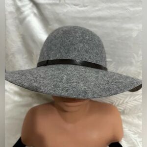 Nordstrom Gray Felt Hat with Black Trim